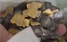 منوعات ـ استخراج الذهب من شرائح SIM يجتاح