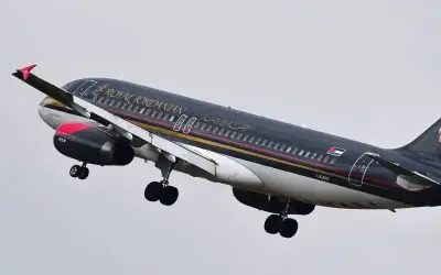 صحيفة نيسان ـ على مقاعد Business .. القاضي وسائقه