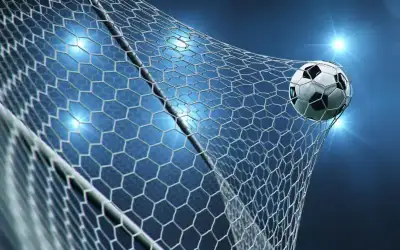 حريق ضخم طال عددا من المنازل