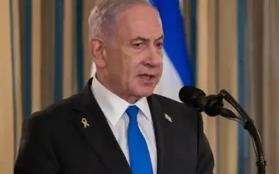 مروحية عسكرية تحلق فوق قصر كيد